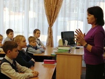 Врачи-специалисты провели лекцию по основам ЗОЖ для четвероклассников : Фото №
