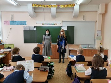 Сотрудница полиции напомнила ученикам #НОШ2 о правилах безопасного поведения во время каникул : Фото №