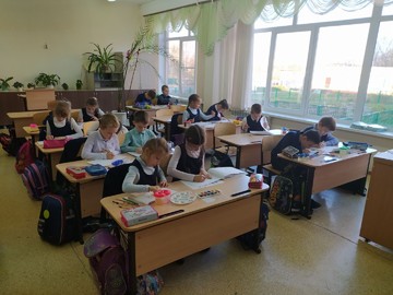 Кружок «Палитра» активно включился в конкурс рисунков по здоровому питанию : Фото №