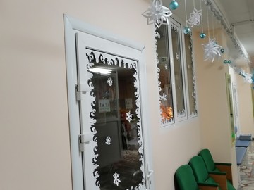 Участвуем в городском конкурсе на лучшее новогоднее оформление «Новогодняя школа - 2021» : Фото №