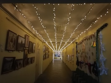 Участвуем в городском конкурсе на лучшее новогоднее оформление «Новогодняя школа - 2021» : Фото №
