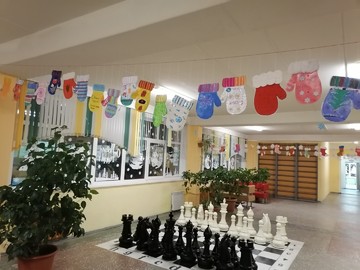 Участвуем в городском конкурсе на лучшее новогоднее оформление «Новогодняя школа - 2021» : Фото №