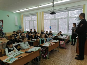 Старший инспектор ГИБДД провел профилактическую беседу с учениками #НОШ2 : Фото №