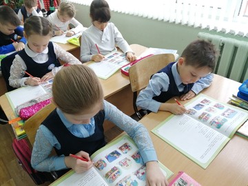 В 1Л классе прошло игровое занятие по теме «Кто жить умеет по часам…» : Фото №