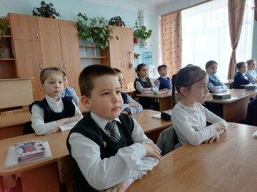 В #НОШ2 состоялся Единый урок «60 лет первого полета человека в космос. Первые в мире» : Фото №