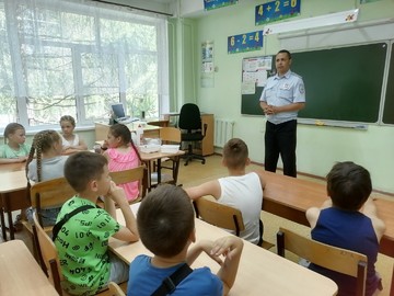 Ещё раз о безопасности. Лагерь с профбеседами посетили инспектора из разных структур : Фото №