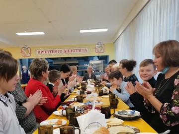 В #НОШ2 продолжается реализация республиканского проекта «Завтрак с директором» : Фото №