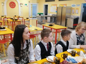 В #НОШ2 продолжается реализация республиканского проекта «Завтрак с директором» : Фото №