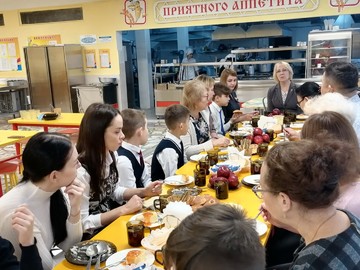 В #НОШ2 продолжается реализация республиканского проекта «Завтрак с директором» : Фото №