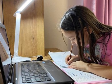 Учителя #НОШ2 продолжают учить детей на онлайн-уроках : Фото №