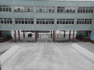 Уборка школьной территории от снега : Фото №
