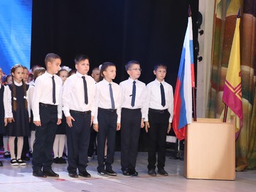 Большой, яркий праздник в честь Дня знаний состоялся для учеников #НОШ2 в ДК Тракторостроителей : Фото №