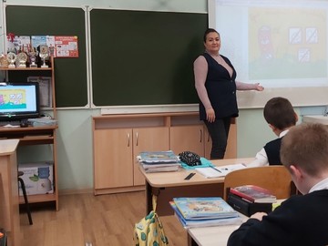 Во 2А классе прошел урок изобразительного искусства «Батарейки – это опасный мусор» : Фото №