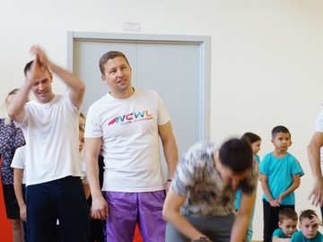 В школьном спортклубе прошли соревнования «Курс молодого отца» : Фото №