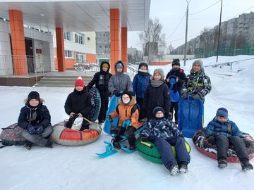 Эстафета на ватрушках : Фото №