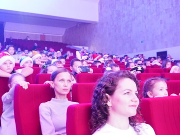 Искусственный интеллект или эко Новый Год : Фото №