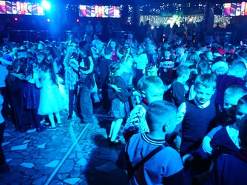 Искусственный интеллект или эко Новый Год : Фото №